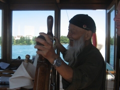 G2012_Der Steuermann Ochi